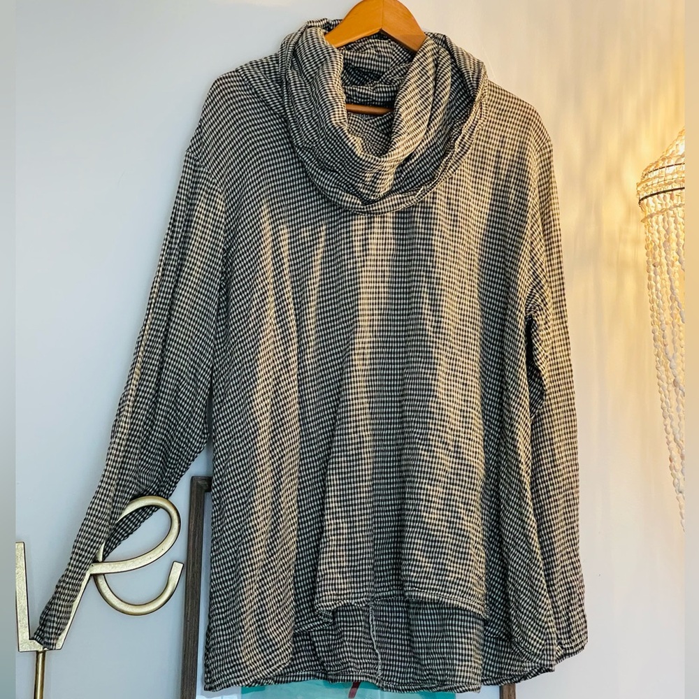 Cut Loose Cowl Neck Top Sz Med